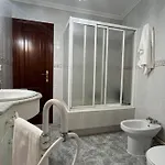 Isaac - Casa Con Piscina Cerca De Santiago De Compostela Hébergement de vacances Amés