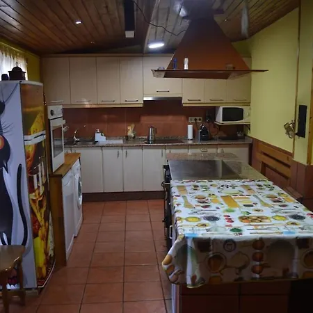 Isaac - Casa Con Piscina Cerca De Santiago De Compostela *