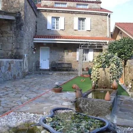 Isaac - Casa Con Piscina Cerca De Santiago De Compostela *