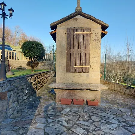 Isaac - Casa Con Piscina Cerca De Santiago De Compostela Vakantiehuis