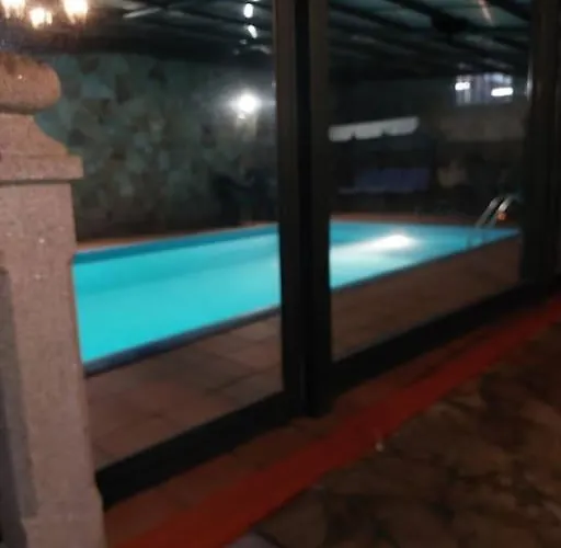 Isaac - Casa Con Piscina Cerca De Santiago De Compostela بيت للعطل Amés