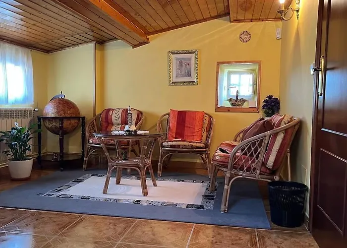 Isaac - Casa Con Piscina Cerca De Santiago De Compostela