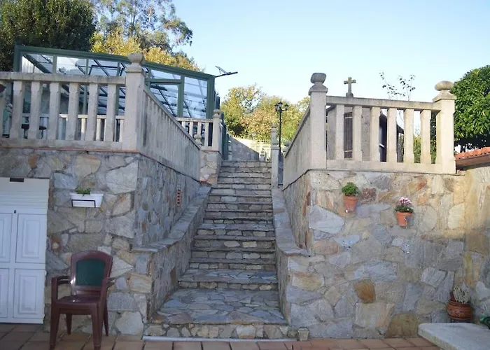 Isaac - Casa Con Piscina Cerca De Santiago De Compostela بيت للعطل Amés